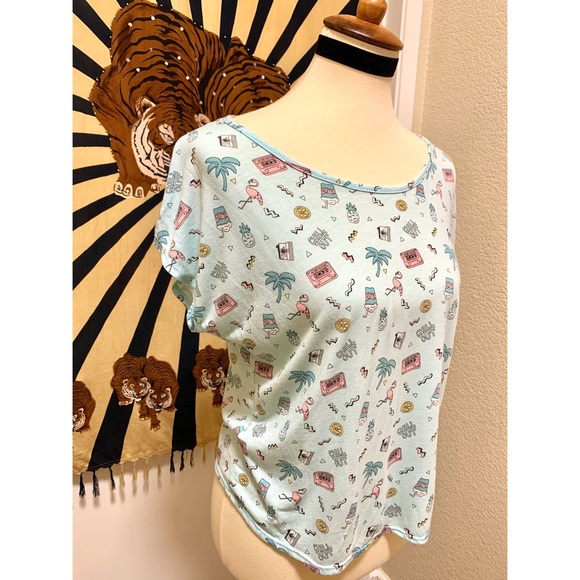 🌈 Amazing fun retro top - Picture 3 of 8